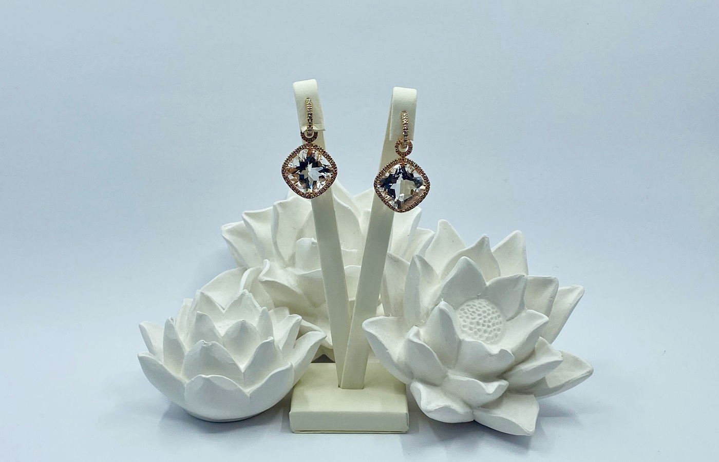 Orecchini in oro rosa, brillanti e cristallo di rocca